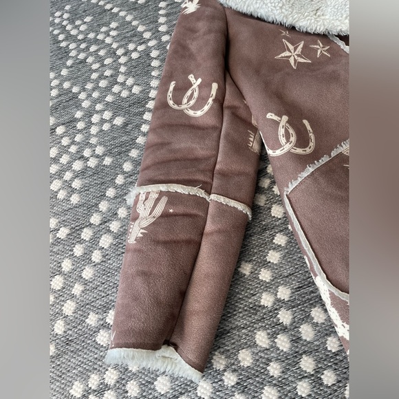 IDYLLWIND Miranda Lambert Medium Suede Sherpa Cactus Horseshoe Western Coat - Picture 5 of 14